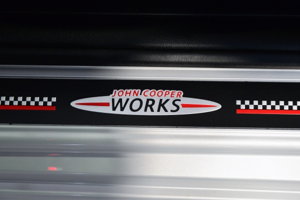 MINI JCW 231CH EXCLUSIVE DESIGN BVAS