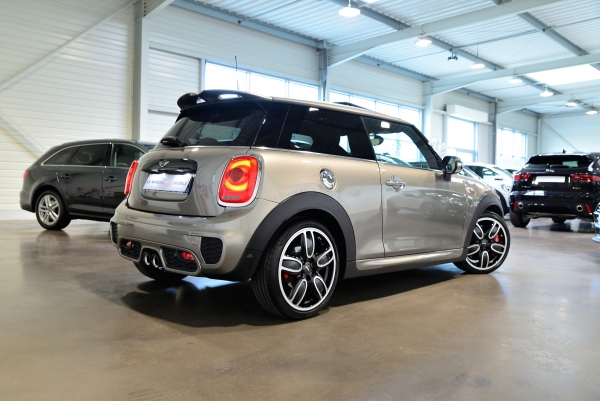 MINI JCW 231CH EXCLUSIVE DESIGN BVA8