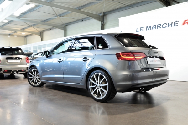 Audi A3 SPORTBACK TFSI 150 AMBITION LUXE S TRONIC 7