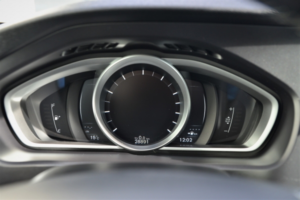  Volvo V40 T2 122CH SERIE LIMITEE ITEK EDITION
