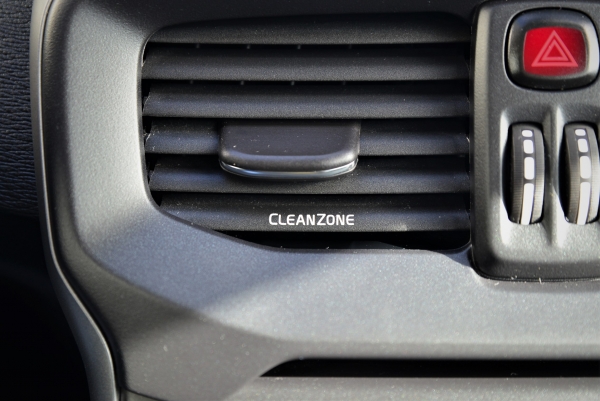  Volvo V40 T2 122CH SERIE LIMITEE ITEK EDITION