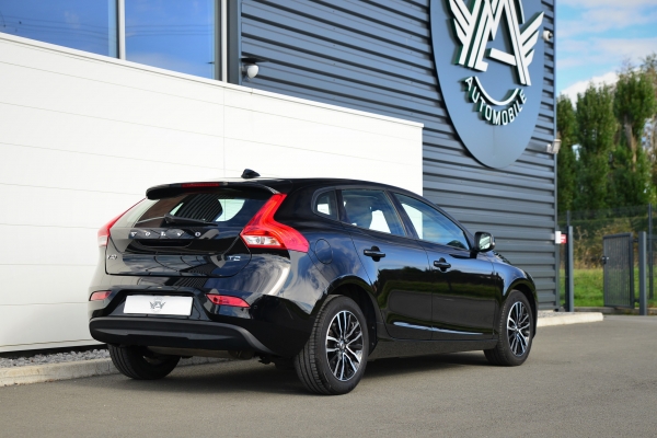  Volvo V40 T2 122CH SERIE LIMITEE ITEK EDITION
