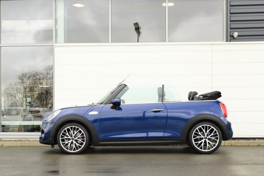 MINI CABRIO COOPER S 211CH PACK RED HOT CHILI 