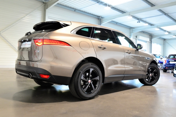 Jaguar  F-PACE 3.0L V6 300CH PORTFOLIO AWD BVA8