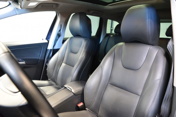  Volvo XC60 D5 220CH AWD XENIUM GEARTRONIC 