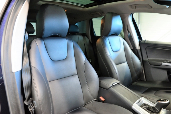  Volvo XC60 D5 220CH AWD XENIUM GEARTRONIC 