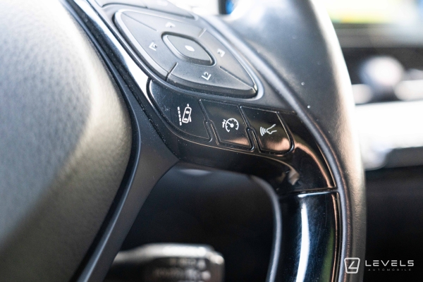 Toyota C-HR 122CH GRAPHIC PREMIUM 2WD E-CVT 