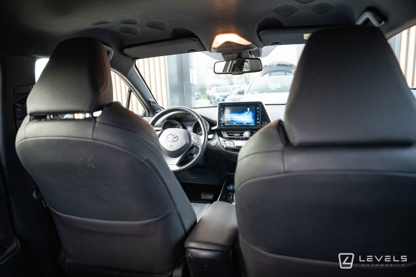 Toyota C-HR 122CH GRAPHIC PREMIUM 2WD E-CVT 
