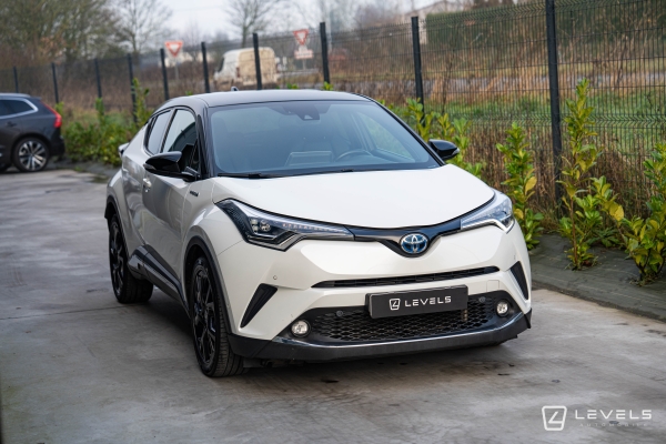 Toyota C-HR 122CH GRAPHIC PREMIUM 2WD E-CVT 