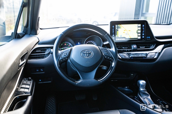 Toyota C-HR 122CH GRAPHIC PREMIUM 2WD E-CVT 
