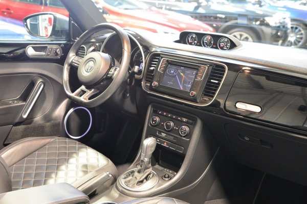  Volkswagen COCCINELLE CABRIOLET TDI 150 COUTURE DSG6