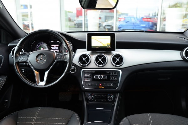 Mercedes GLA 220D SENSATION 4MATIC 7G-DCT 