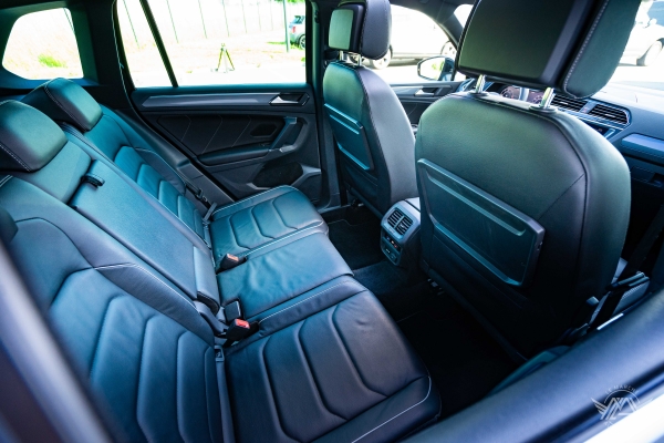  Volkswagen TIGUAN TDI 150 CARAT EXCLUSIVE 4M PACK R-LINE DSG7