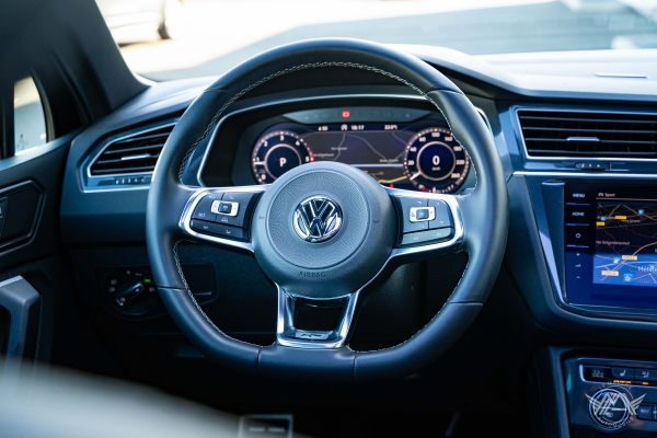  Volkswagen TIGUAN TDI 150 CARAT EXCLUSIVE 4M PACK R-LINE DSG7