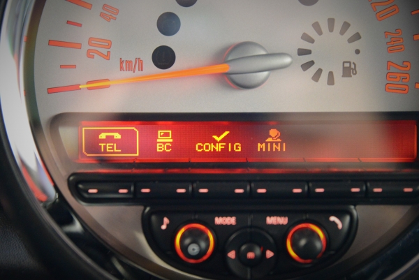 MINI CLUBVAN COOPER D 112CH PACK CHILI 