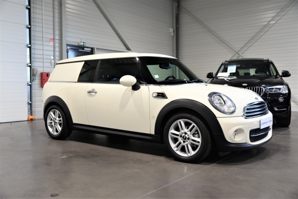 MINI CLUBVAN COOPER D 112CH PACK CHILI 