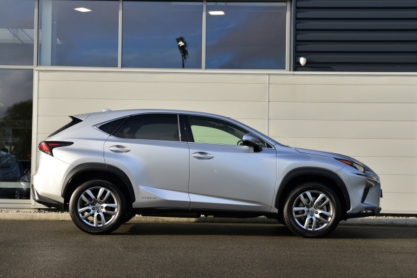 Lexus NX 300H AWD LUXE