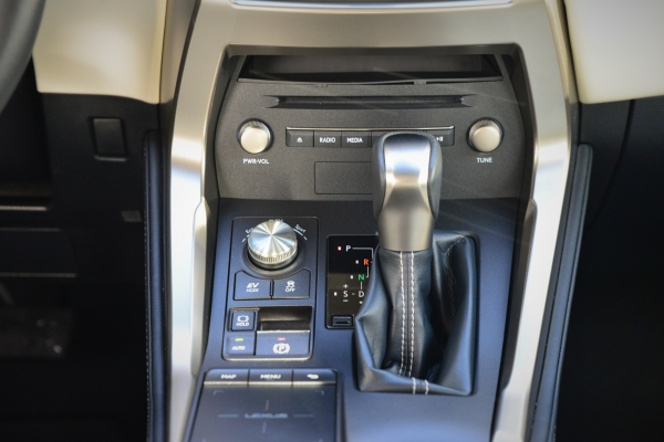 Lexus NX 300H AWD LUXE