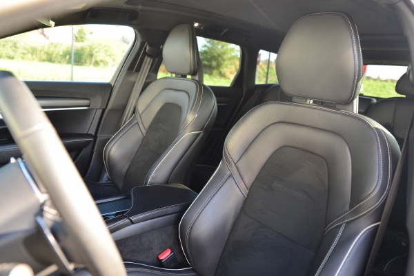  Volvo V90 D5 235CH AWD R-DESIGN GEARTRONIC 8