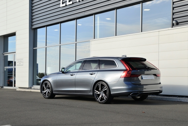  Volvo V90 D5 235CH AWD R-DESIGN GEARTRONIC 8