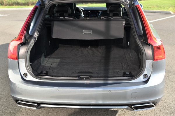  Volvo V90 D5 235CH AWD R-DESIGN GEARTRONIC 8