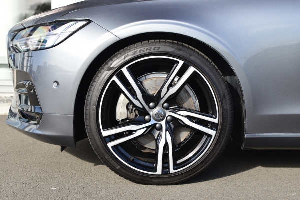 Volvo V90 D5 235CH AWD R-DESIGN GEARTRONIC 8