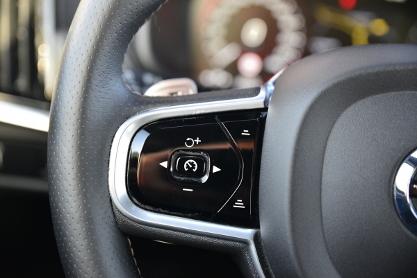  Volvo V90 D5 235CH AWD R-DESIGN GEARTRONIC 8
