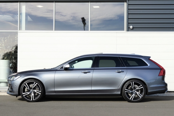  Volvo V90 D5 235CH AWD R-DESIGN GEARTRONIC 8