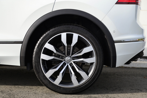  Volkswagen TIGUAN TDI 150 CARAT EXCLUSIVE PACK R-LINE DSG7