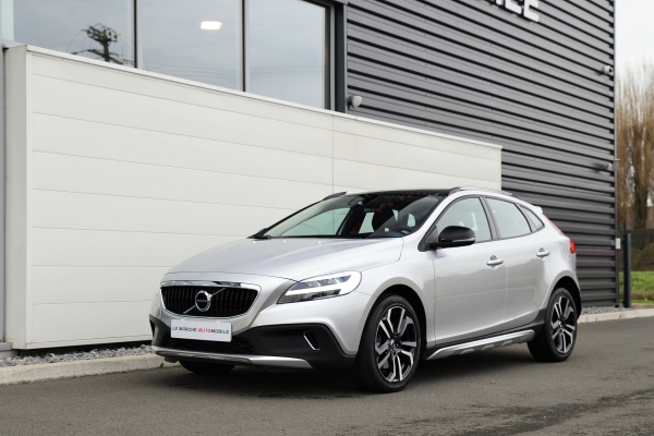  Volvo V40 CROSS COUNTRY D3 150CH ÖVERSTA EDITION