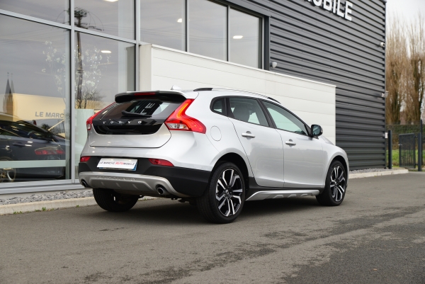  Volvo V40 CROSS COUNTRY D3 150CH ÖVERSTA EDITION