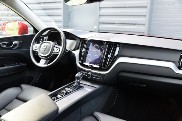  Volvo XC60 D4 190CH AWD INSCRIPTION LUXE GEARTRONIC 8