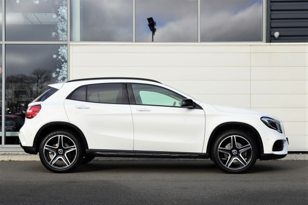 Mercedes GLA 220D 4MATIC FASCINATION 7G-DCT 