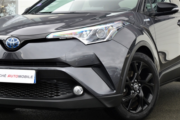 Toyota C-HR 122CH GRAPHIC 2WD E-CVT 