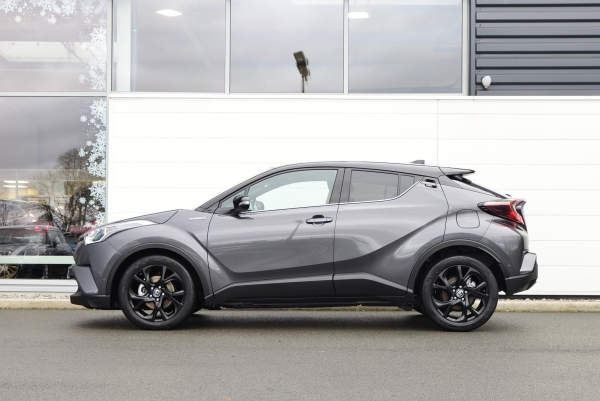 Toyota C-HR 122CH GRAPHIC 2WD E-CVT 