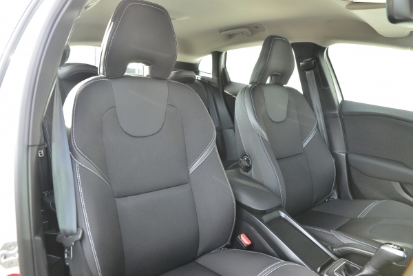  Volvo V40 T3 152CH ITEK EDITION 