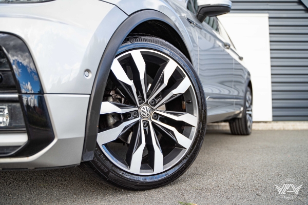 Volkswagen TIGUAN TDI 150 CARAT PACK R-LINE DSG7