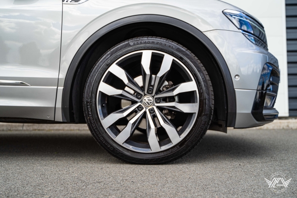  Volkswagen TIGUAN TDI 150 CARAT PACK R-LINE DSG7