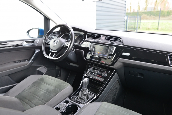  Volkswagen TOURAN TDI 150 CARAT DSG
