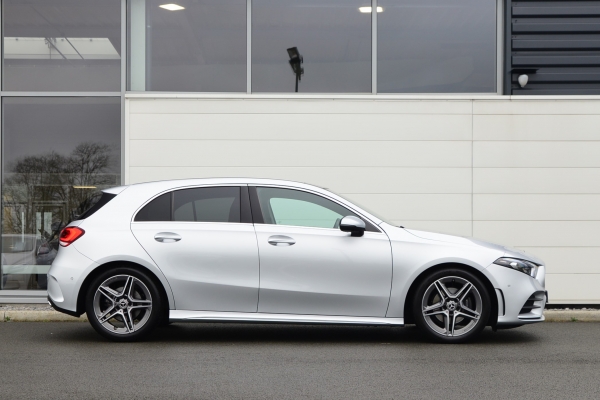 Mercedes CLASSE A 200 AMG LINE 7G-DCT 