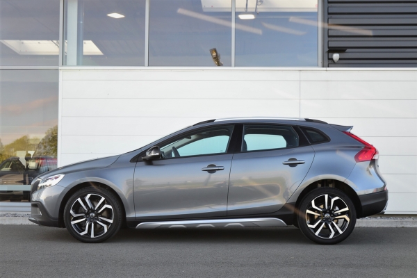  Volvo V40 CROSS COUNTRY D3 150CH OVERSTA EDITION GEARTRONIC