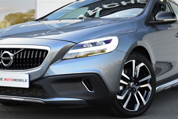  Volvo V40 CROSS COUNTRY D3 150CH OVERSTA EDITION GEARTRONIC