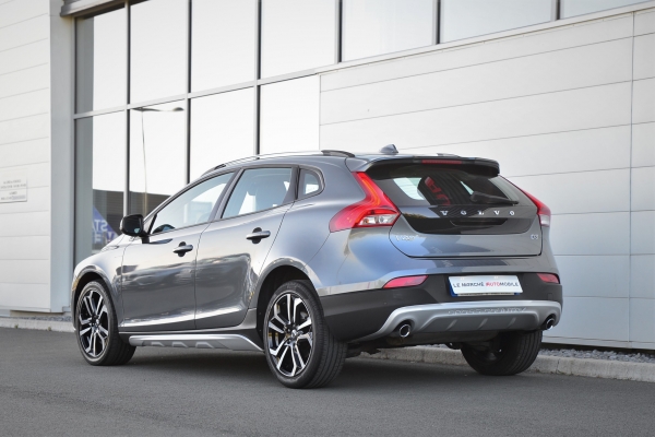 Volvo V40 CROSS COUNTRY D3 150CH OVERSTA EDITION GEARTRONIC