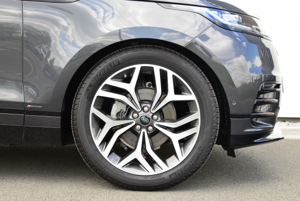 Land Rover RANGE ROVER VELAR AWD D240 HSE R-DYNAMIC 