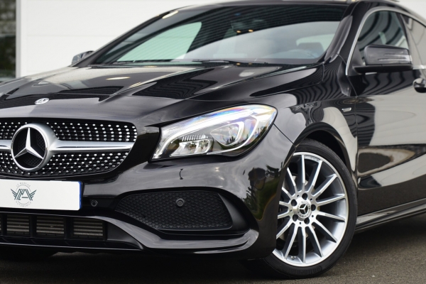 Mercedes CLA 200 STARLIGHT EDITION 7G-DCT 