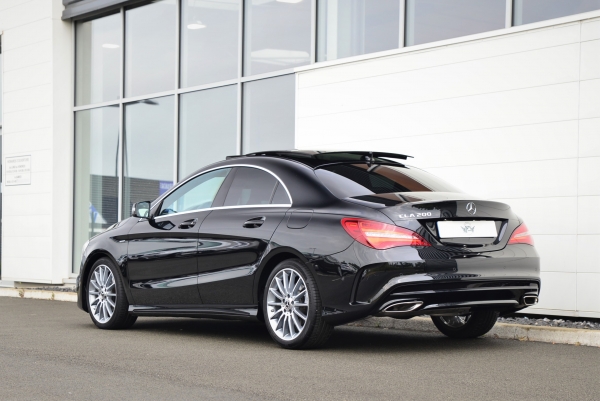 Mercedes CLA 200 STARLIGHT EDITION 7G-DCT 