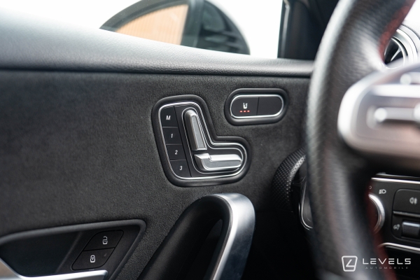 Mercedes CLASSE A 200 AMG LINE 7G-DCT