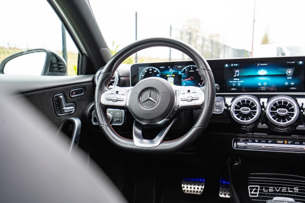 Mercedes CLASSE A 200 AMG LINE 7G-DCT