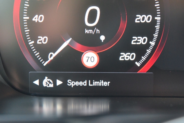  Volvo XC90 T8 TWIN ENGINE AWD R-DESIGN GEARTRONIC 8