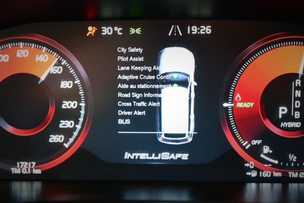  Volvo XC90 T8 TWIN ENGINE AWD R-DESIGN GEARTRONIC 8